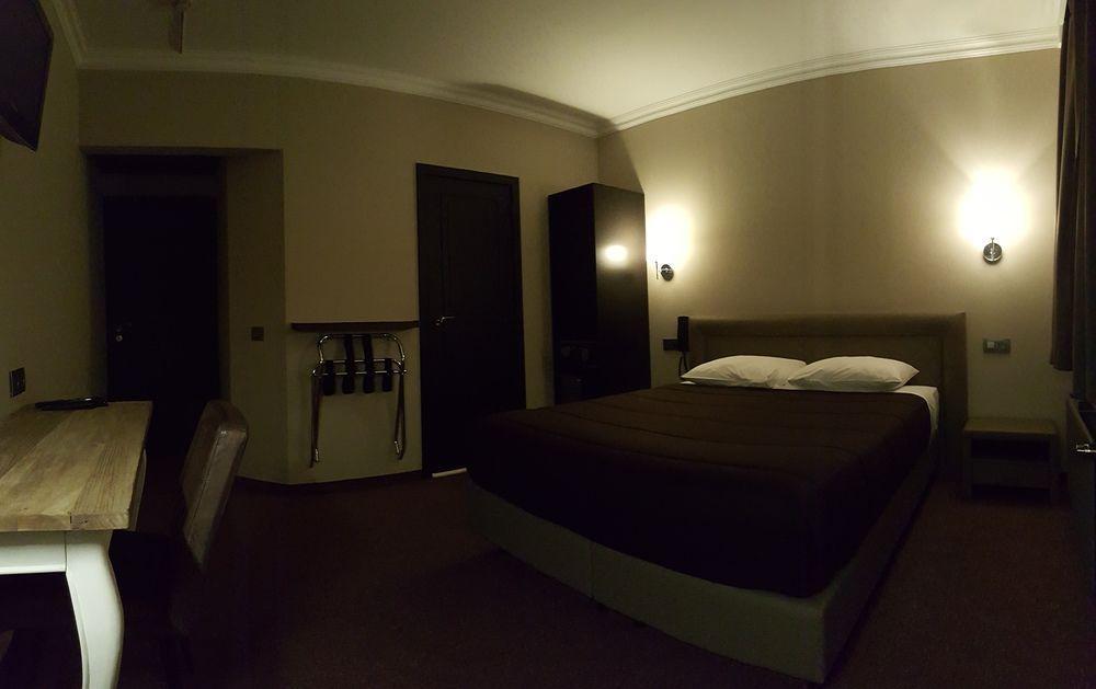 Hotel Le Chantecler ブリュッセル エクステリア 写真