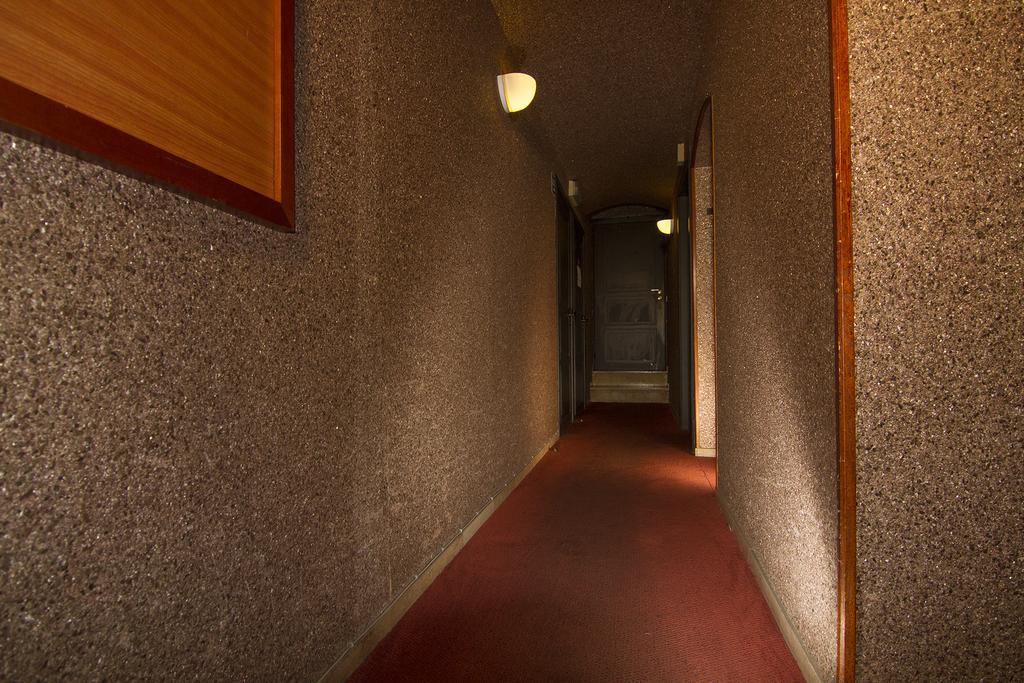 Hotel Le Chantecler ブリュッセル エクステリア 写真